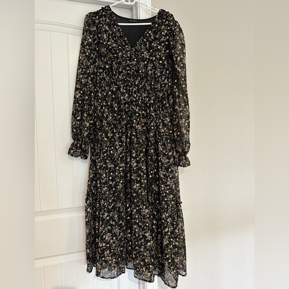 Black floral dresss